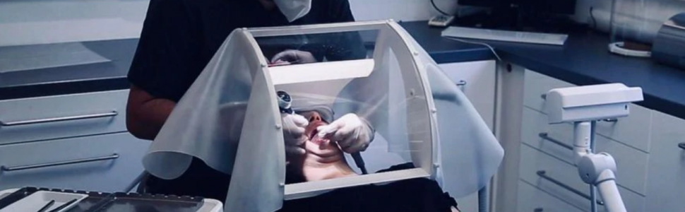 SPECJALISTA RADZI: Usuwanie drobin wody i zanieczyszczeń z lusterka stomatologicznego