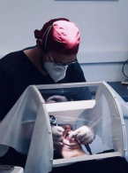 SPECJALISTA RADZI: Usuwanie drobin wody i zanieczyszczeń z lusterka stomatologicznego