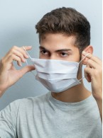 „Maskne”- nowa odmiana trądziku pospolitego w trakcie pandemii COVID-19